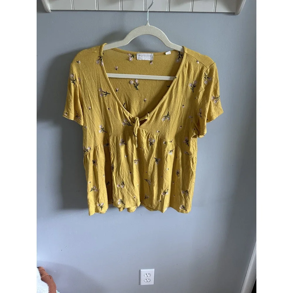 Altar'd State Mustard Yellow Floral Tie Front Babydoll Top Short Sleeve M